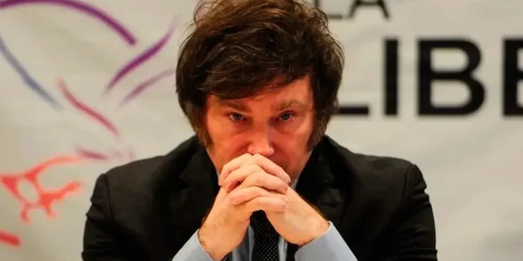 Javier Milei, incendios en Córdoba, fake news, La Cámpora, Martín Llaryora, Juan Pablo Quinteros, incendios forestales, desmentido judicial, justicia Córdoba, bomberos Córdoba, incendios intencionales, Capilla del Monte, política y desinformación, emergencia ambiental, redes sociales, noticias falsas, Javier Milei, senadores, aumento salarial, Victoria Villarruel, Manuel Adorni, Casa Rosada, salario, dietas, crisis económica, Congreso, ajuste salarial, polémica, gobierno, Cámara Alta, legisladores, Argentina, Javier Milei, Nicolás Maduro, elecciones en Venezuela, fraude electoral, socialismo, Argentina, rechazo electoral, democracia, derechos humanos, comunidad internacional