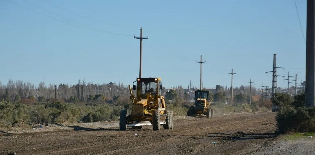 Trelew, nivelación, Gerardo Merino, espacios públicos, infraestructura, desarrollo urbano, limpieza de canales, desmalezamiento, Servicios Públicos, ordenamiento de la ciudad