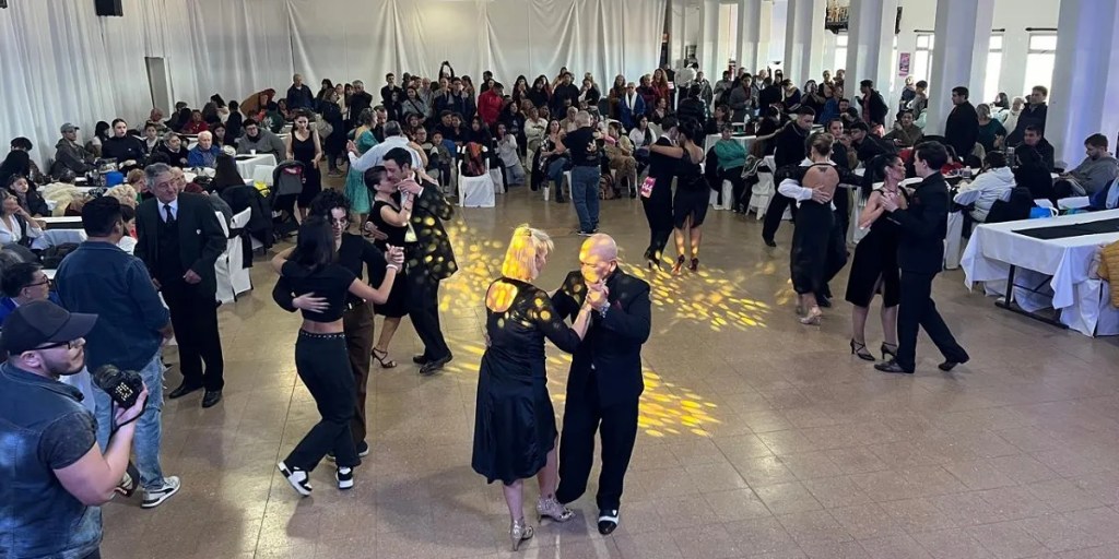 Puerto Madryn, Mundial de Tango BA 2024, tango, competencia de tango, cultura, Subsecretaría de Cultura, Club Social y Deportivo Madryn, música ciudadana, tango en Puerto Madryn, baile