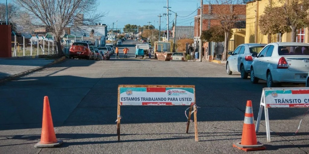 Obras Públicas de Rawson avanza con el bacheo de&nbsp;calles