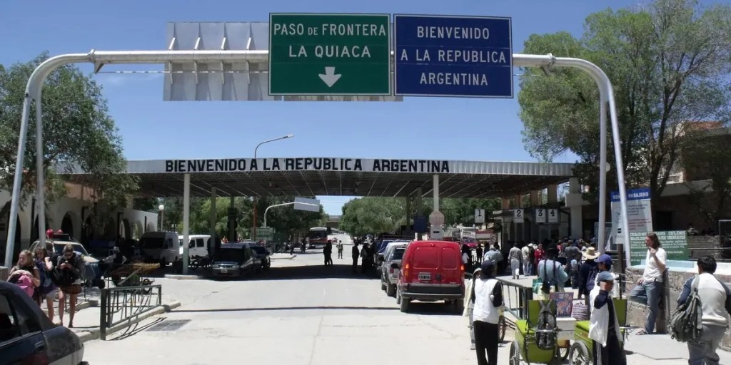 La crisis económica argentina impacta en las poblaciones fronterizas de&nbsp;Bolivia