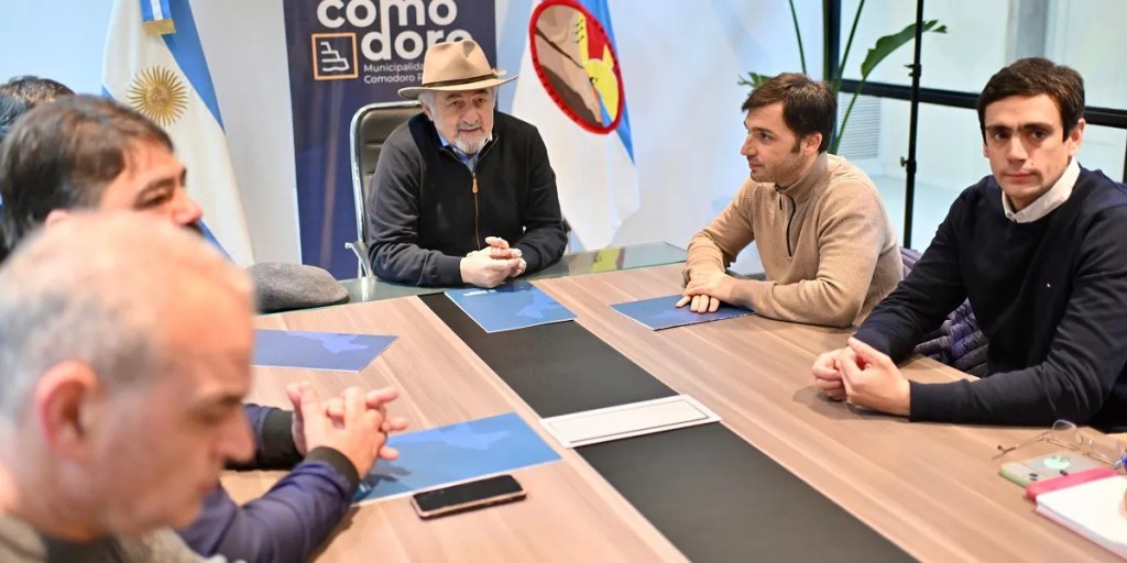 Provincia y municipio de Comodoro Rivadavia se reunieron para planificar obras vinculadas con la “Emergencia&nbsp;Costera”