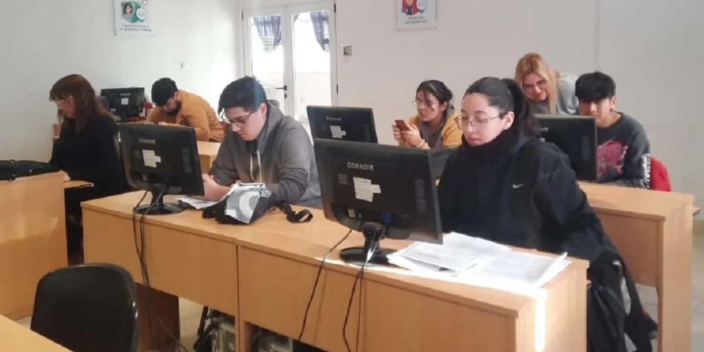 Rawson realizó una nueva edición del taller de Orientación Laboral y Apoyo a la Búsqueda de&nbsp;Empleo