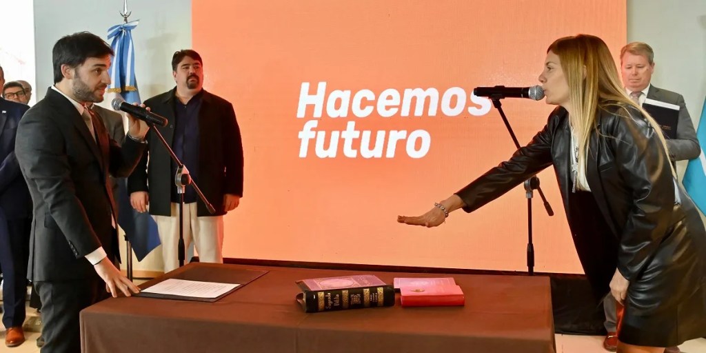 Torres tomó juramento a los nuevos funcionarios del gabinete&nbsp;provincial