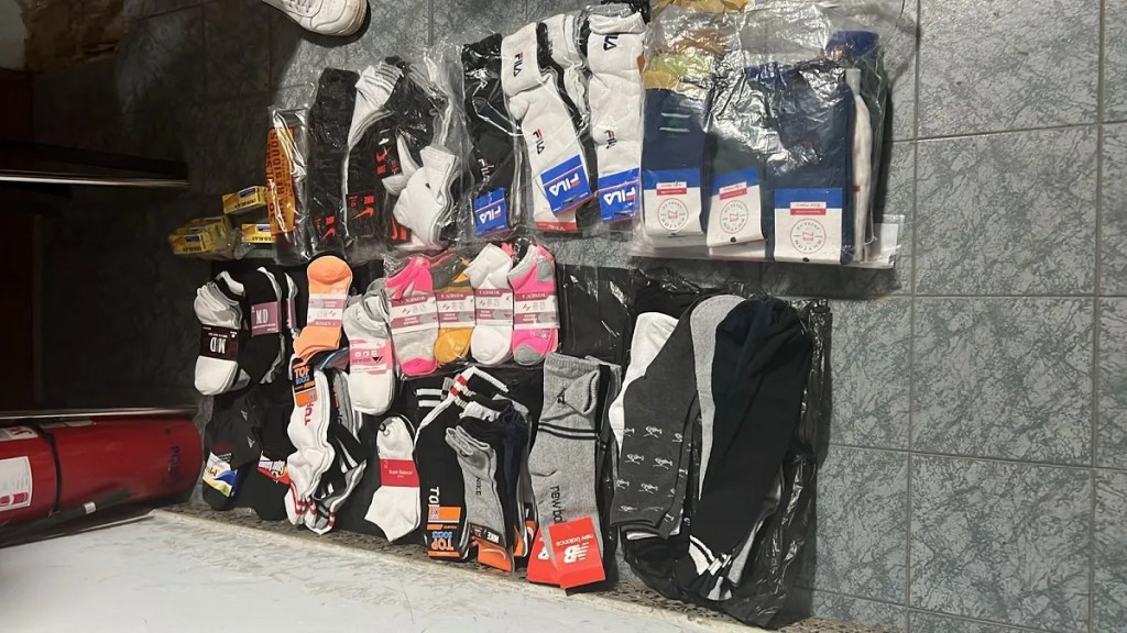 Detienen a vendedores ambulantes, uno con pedido de captura en una causa por «Piratas del&nbsp;Asfalto»