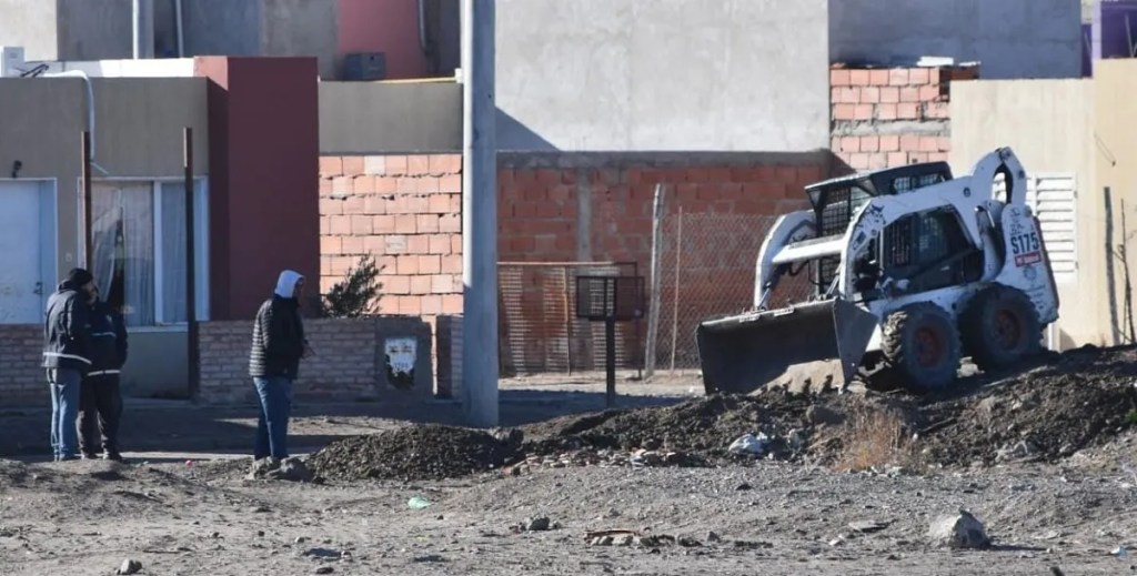 limpieza urbana, Trelew, barrio 22 de Agosto, Lorena Coria, espacios públicos, minibasurales, infraestructura, censo de mascotas, recuperación de espacios, Secretaría de Servicios Públicos, medio ambiente, Trelew comunidad, gestión barrial, mantenimiento de calles, participación vecinal