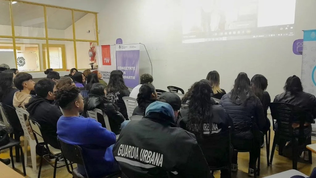 Trelew, capacitación virtual, prevención de trata, explotación de personas, sensibilización, formación comunitaria, Políticas Inclusivas, Miriam Rodríguez, Daniela Gasparini, protocolos de actuación, videoconferencia, detección temprana, lucha contra la trata, canales de denuncia, seguridad comunitaria