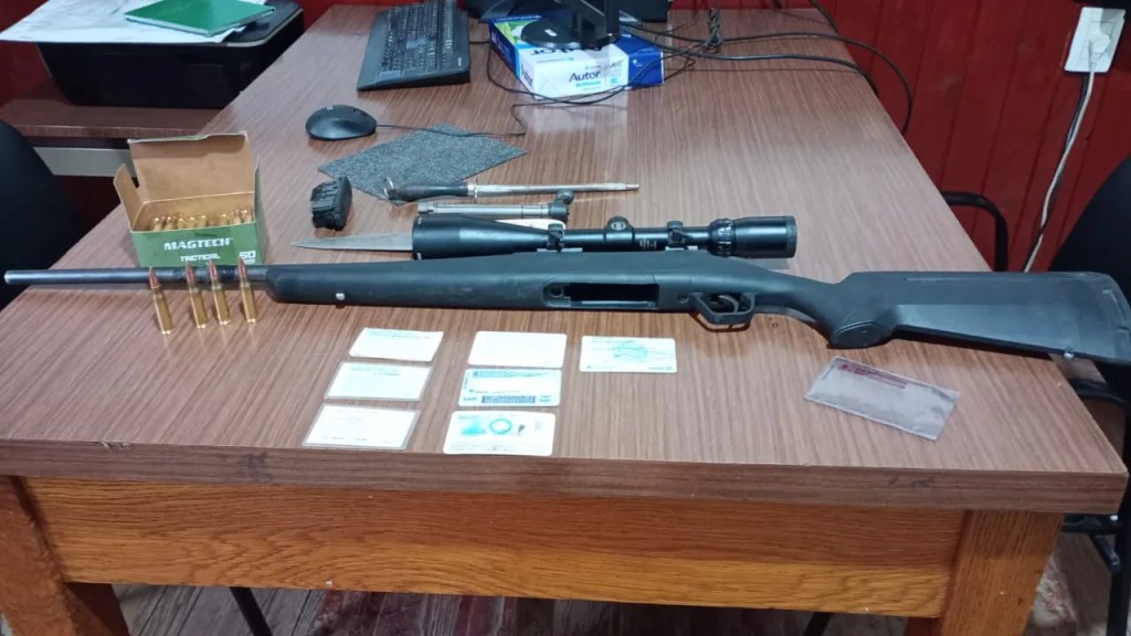 caza ilegal, Ruta Nacional 25, Las Plumas, policía, fauna, guanacos, infracción, secuestro de armas, control de ruta, temporada de caza