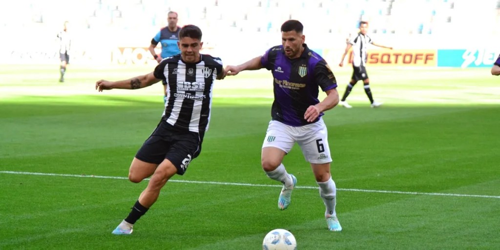 Central Córdoba, Banfield, Liga Profesional, Omar De Felippe, Gustavo Munúa, Estadio Único Madre de Ciudades, empate, fecha 12, fútbol argentino, Santiago del Estero, Taladro, Ferroviario, tabla de posiciones, permanencia, partido sin goles