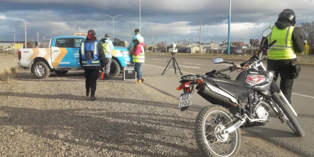 controles de velocidad, Trelew, seguridad vial, ANSV, radares móviles, Guardia Urbana, Tránsito, avenida Eva Perón, límite de velocidad, infractores, operativos, prevención, radares, tráfico, concientización