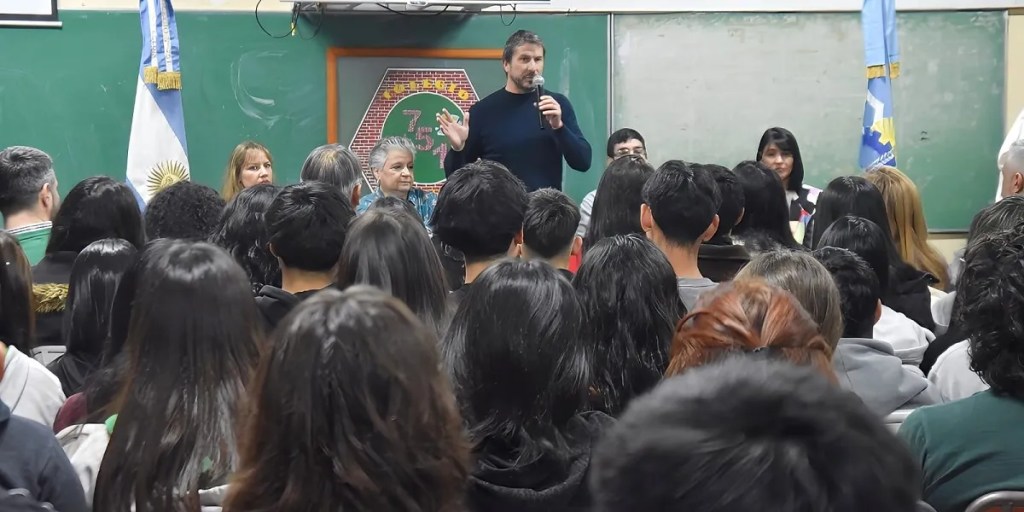 Inició el taller «Educar para la Democracia» en escuelas&nbsp;secundarias