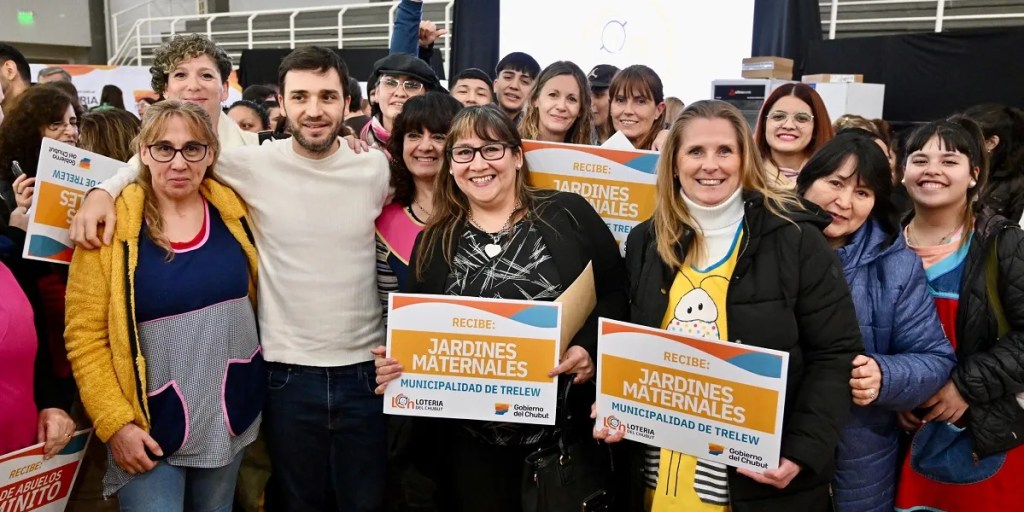 Torres entregó bienes de acción social en&nbsp;Trelew