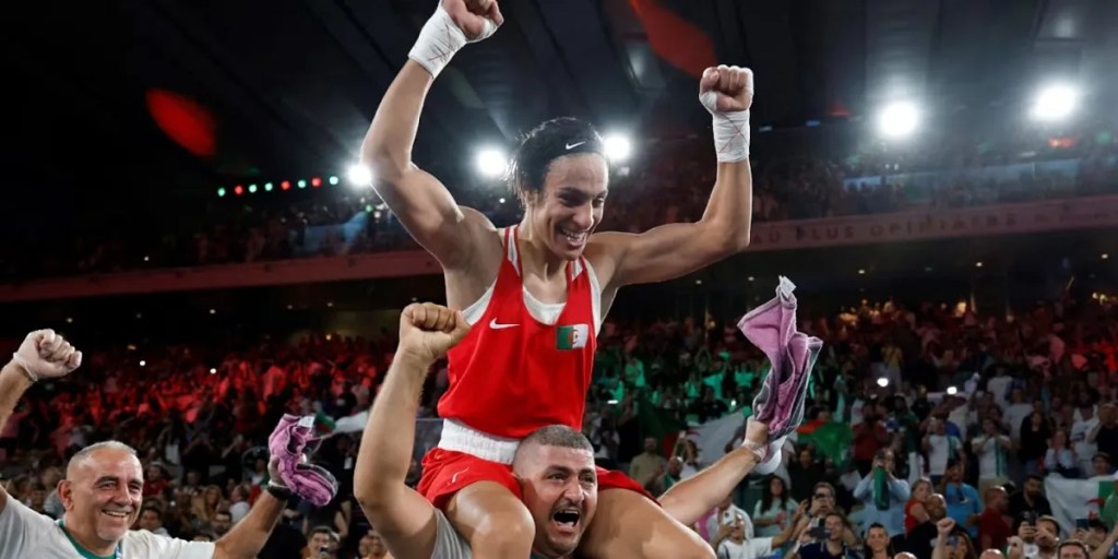 Imane Khelif, boxeo femenino, Juegos Olímpicos, medalla de oro, Yang Liu, controversia de género, Angela Carini, victoria, IBA, deportes, Argelia, boxeo olímpico, deporte femenino, final olímpica, historia del boxeo, controversias deportivas