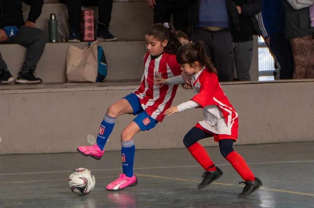 Futsal femenino, Rawson, fútbol infantil, Liga del Valle del Chubut, Torneo de Futsal, fútbol femenino, deportes infantiles, Municipalidad de Rawson, Chubut Deportes, Paola Soto, Karina Barneche, Milton Reyes, Gastón Williams, desarrollo deportivo, Sub 10, Sub 12, Sub 14
