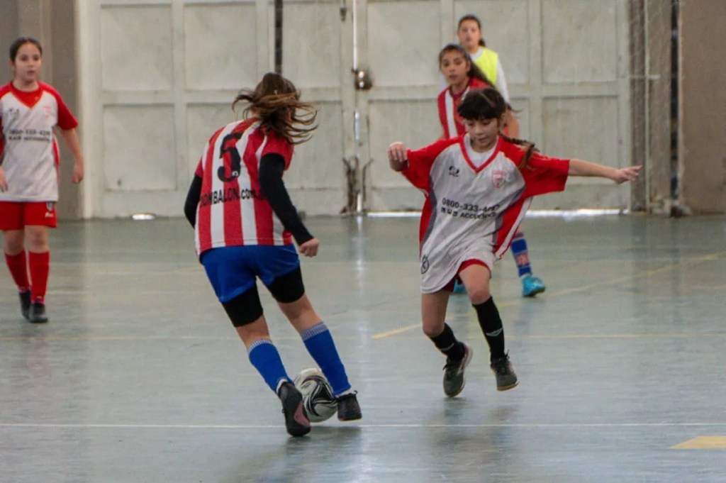 Futsal femenino, Rawson, fútbol infantil, Liga del Valle del Chubut, Torneo de Futsal, fútbol femenino, deportes infantiles, Municipalidad de Rawson, Chubut Deportes, Paola Soto, Karina Barneche, Milton Reyes, Gastón Williams, desarrollo deportivo, Sub 10, Sub 12, Sub 14