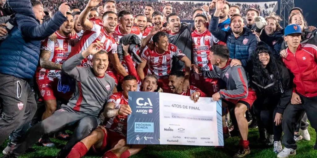 Talleres de Remedios de Escalada, Banfield, Copa Argentina, cuartos de final, fútbol argentino, clásico, Estadio Centenario Ciudad de Quilmes, definición por penales, Albirrojo, Taladro, Huracán, rivalidad histórica, Yonathan Rodríguez, Fernando Duré, polémica arbitral