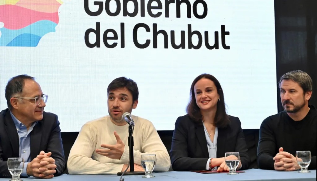 Chubut firma convenio con AstraZeneca para fortalecer la&nbsp;salud