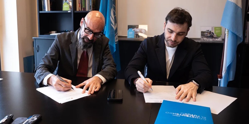 Torres firmó un histórico acuerdo con la&nbsp;ONU