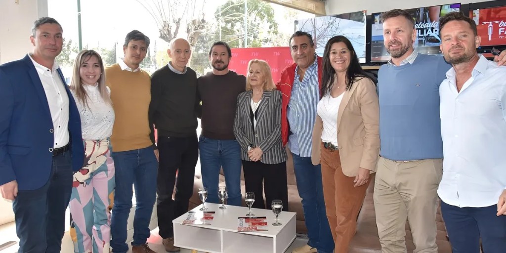 Torca, bicicleteada solidaria, CAPDIM, Gerardo Merino, puente Hendre, aniversario Torca, empresa regional, evento deportivo, donación, comunidad, infraestructura, Patagonia, inclusión, obra pública, historia local, deporte solidario