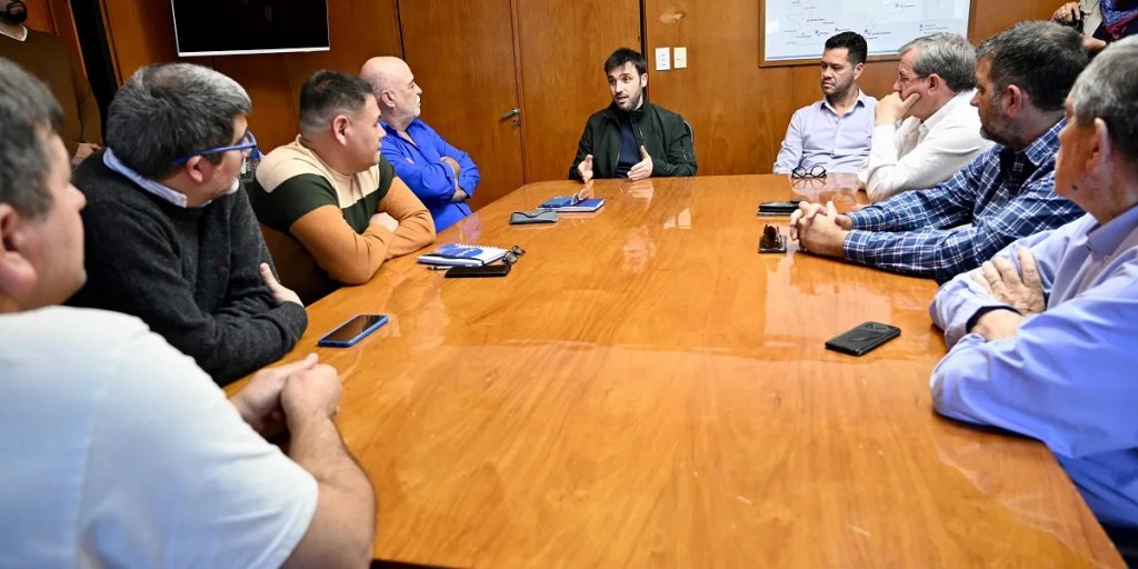 Banco del Chubut, Ignacio Torres, Sierra Grande, desarrollo regional, energía eólica, hidrógeno verde, Patagonia, inversión en infraestructura, clúster de empresas, generación de empleo, gasoducto, oleoducto, Argentina LNG, FECH, Río Negro, economía regional