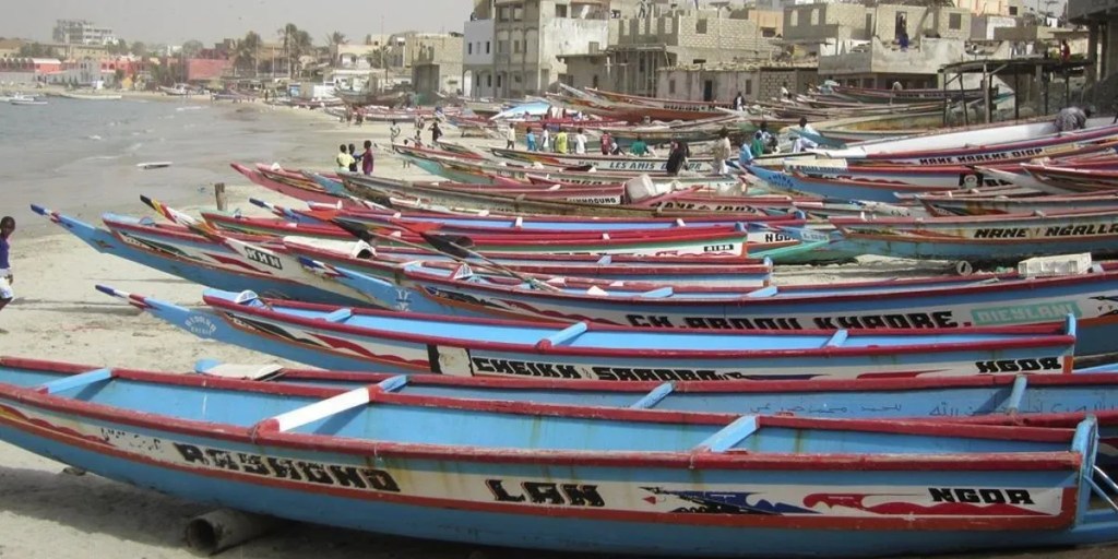 Descubren 30 cadáveres en una embarcación a la deriva frente a&nbsp;Dakar