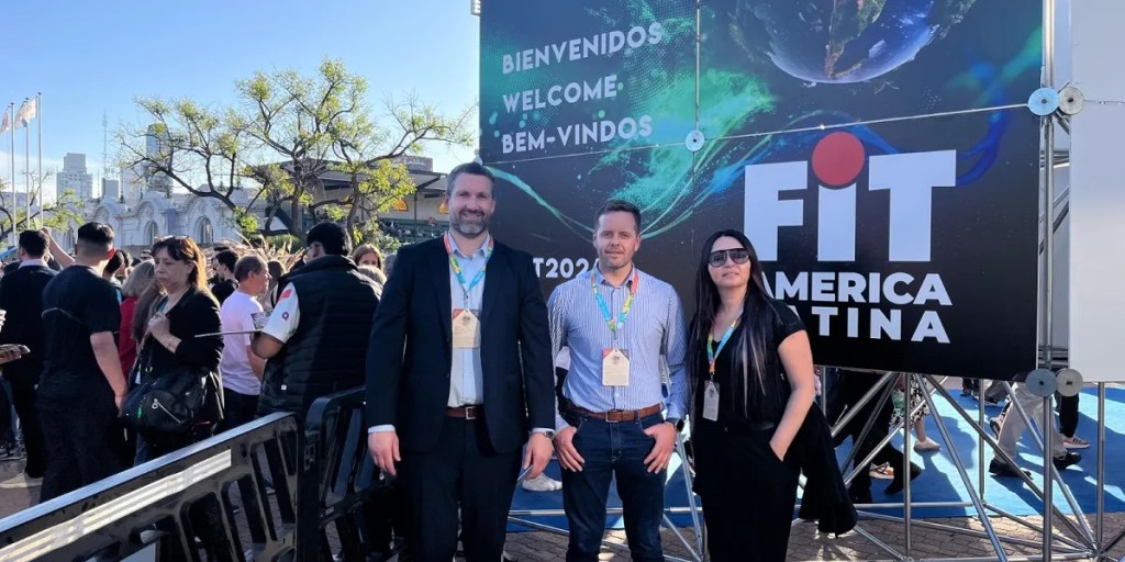 Chubut, Puerto Madryn, turismo, cruceros, Feria Internacional de Turismo, FIT 2024, Diego Pérez, CLIA, Visit Buenos Aires, Ignacio Torres, promoción turística, industria de cruceros, Patagonia, destino de cruceros, desarrollo turístico, sostenibilidad, Cono Sur