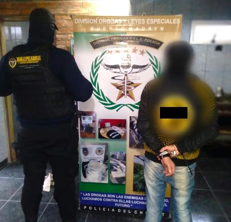 narcotráfico, narcomenudeo, Puerto Madryn, Policía del Chubut, incautación de drogas, cocaína, marihuana, delitos, justicia, seguridad, GEOP, fiscal federal, comisario Ricardo Riquelme, juez Gustavo Lleral, operación antidrogas