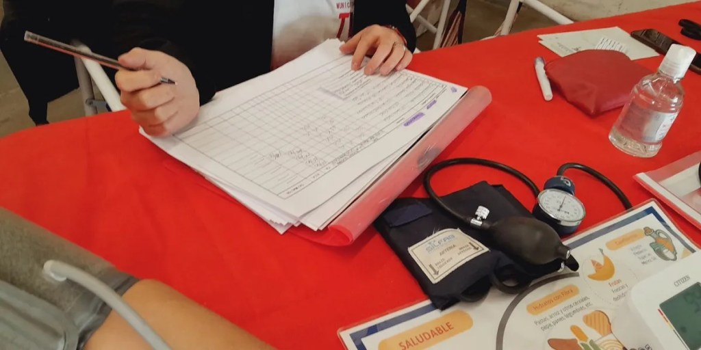 Estación de Salud, Trelew, barrio Arturo Illia, controles de salud, prevención de enfermedades, promoción de la salud, hábitos saludables, controles gratuitos, presión arterial, monitoreo de glucemia, vecinales Trelew, salud primaria, asesoramiento gratuito, Municipalidad de Trelew, servicios de salud