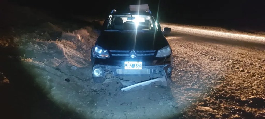 despiste, Ruta Provincial N° 4, Gan Gan, sin heridos, accidente, policía, Comisaría Gan Gan, ambulancia, seguridad vial, control vehicular