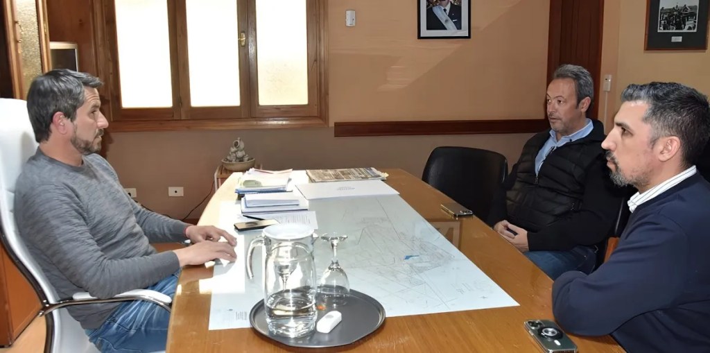 Grupo L, Trelew, Gerardo Merino, inversiones en Trelew, logística en Trelew, centro logístico, distribución de alimentos, empleo en Trelew, expansión empresarial, Patagonia, Mariano Gomar, Sebastián Lusardi, Plan Estratégico Logístico, economía regional, sector privado