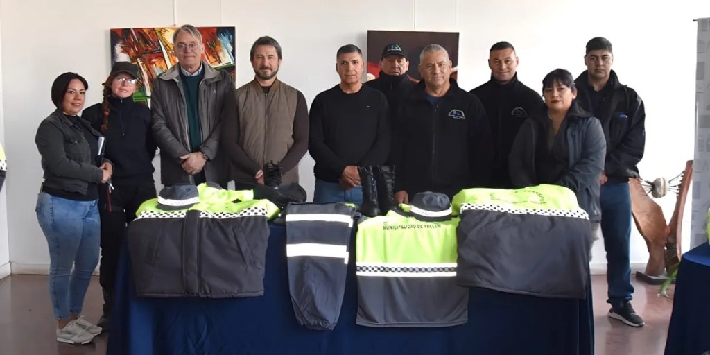 Trelew, Gerardo Merino, Tránsito, indumentaria, entrega municipal, inspectores de tránsito, motos nuevas, convenio colectivo de trabajo, equipamiento laboral, ordenamiento vial, seguridad vial, tránsito Trelew, recursos municipales, transporte, empleados municipales, licitación pública