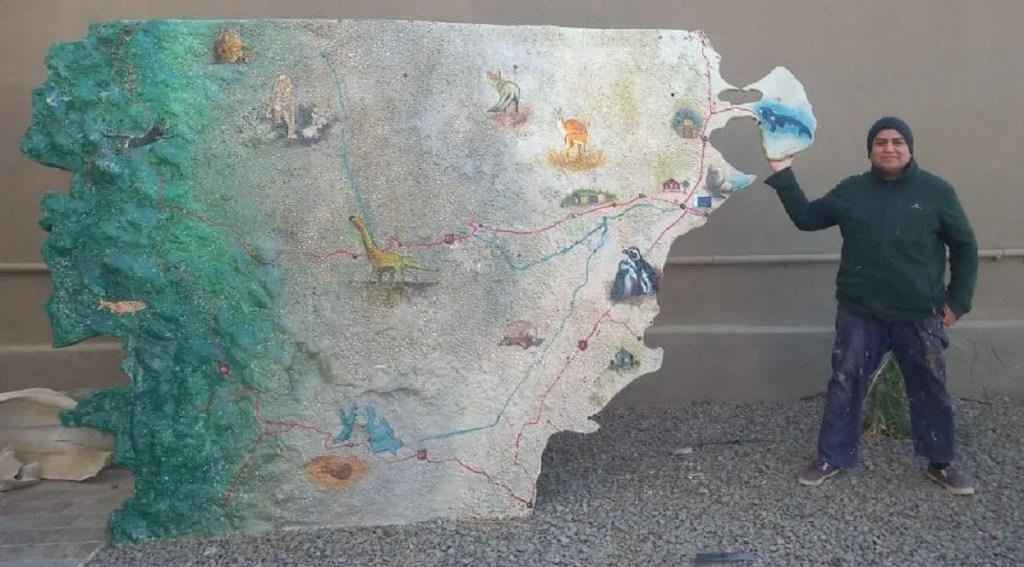 Embellecen el Museo de Ciencias Naturales de Madryn con un mural&nbsp;restaurado