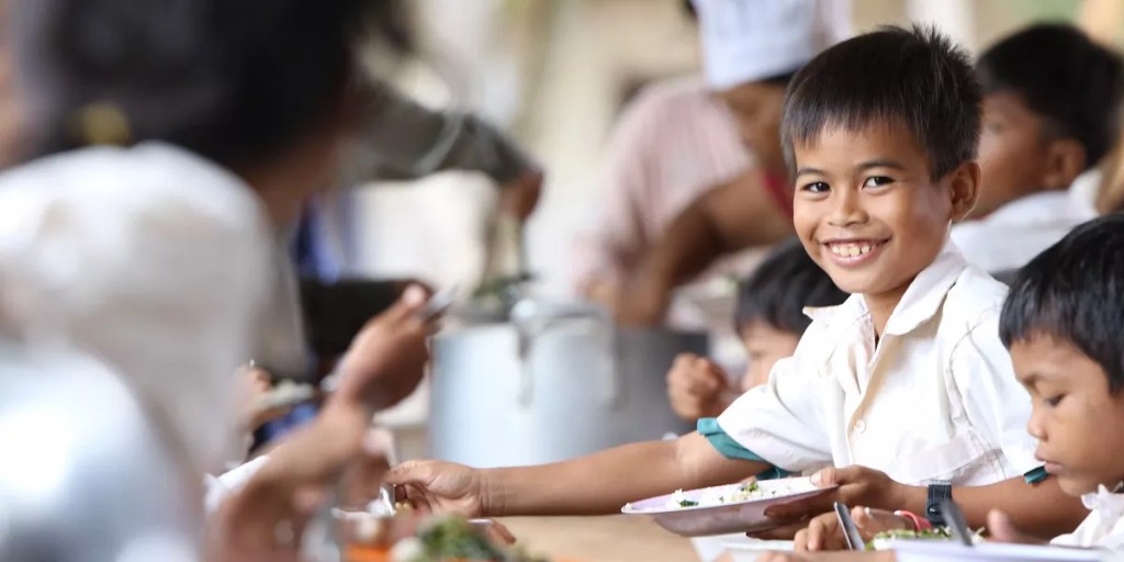 nutrición infantil, crecimiento infantil, malnutrición, déficit de calcio, vitamina D, día mundial del crecimiento infantil, PROFENI, alimentación saludable, desarrollo infantil, educación nutricional, Argentina, sobrepeso infantil, retraso en el crecimiento, alimentación balanceada, salud infantil, futuro saludable