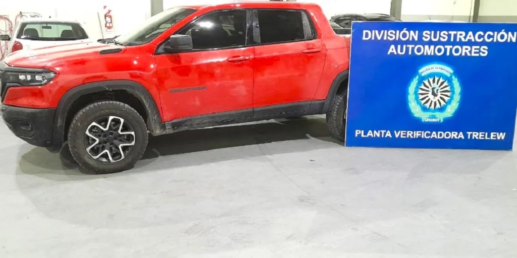 Policía del Chubut, Trelew, allanamientos, hurto automotor, drogas, armas, camioneta robada, estupefacientes, inhibidores de señal, delincuencia organizada, seguridad, Justicia, narcotráfico, armas de fuego, dinero en efectivo, secuestro de drogas