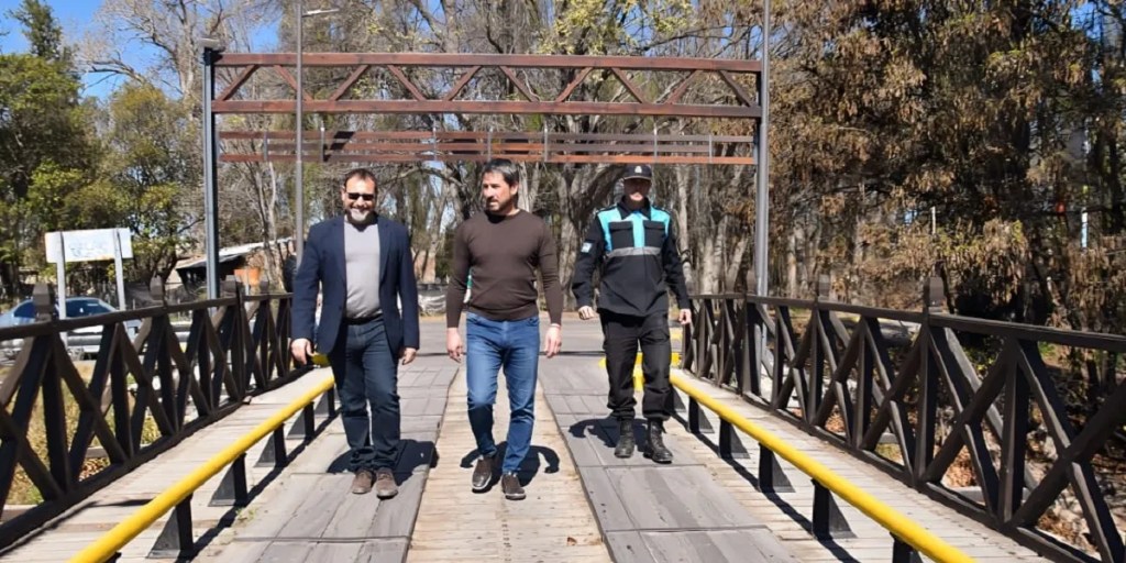 Merino inauguró el Paseo Costero Puente Hendre tras una inversión de 69 millones de&nbsp;pesos