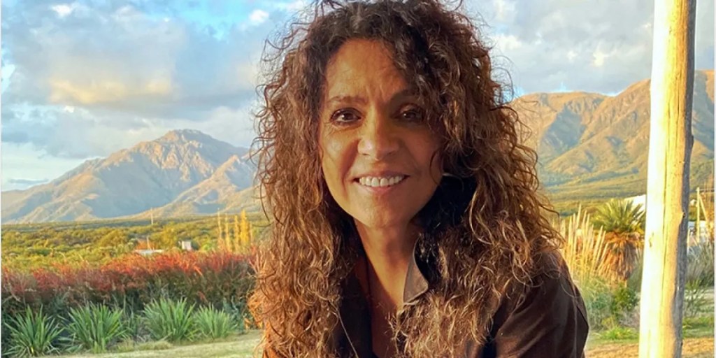 Patricia Sosa, incendio Córdoba, Dolores, fuego en Córdoba, casa de Patricia Sosa, evacuaciones, bomberos Córdoba, casera de Patricia Sosa, humo y hollín, perros evacuados, incendio en Dolores, incendios forestales, fuego en zonas rurales, propiedad de famosos, desastre natural, pérdida material