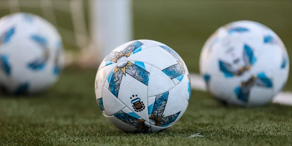 Primera B argentina, fútbol, ascenso, Colegiales, Los Andes, Reducido, Primera Nacional, cuartos de final, Excursionistas, Midland, Dock Sud, Deportivo Armenio, Argentino de Merlo, Argentino de Quilmes, Liga de ascenso, Argentina, Liga Profesional de Fútbol, Vélez líder, Rosario Central vs Vélez, Boca vs Belgrano, River vs Talleres, Huracán vs Godoy Cruz, lucha por el descenso, Independiente Rivadavia, Tigre último, Central Córdoba vs Barracas, fecha 16 fútbol argentino, San Lorenzo vs Banfield, Racing vs Platense, Lanús vs Gimnasia