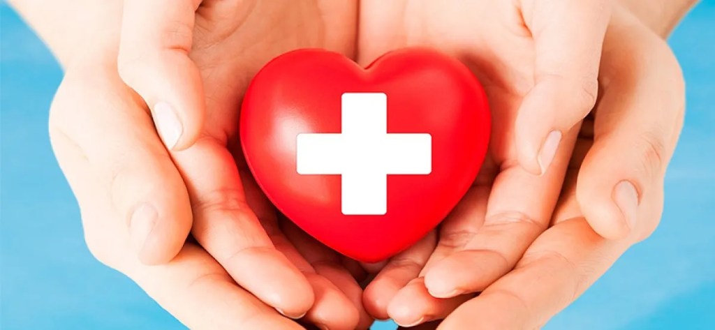 CAMOCH, primeros auxilios, RCP, DEA, curso Esquel, comerciantes, empleados de comercio, emergencias, salud, capacitación, desfibrilador, primeros socorros, certificación internacional, ACES, seguridad, reanimación