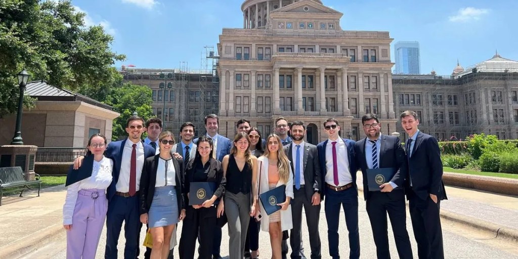 Programa País Federal, FURP, Chubut, liderazgo, examen de selección, jóvenes, formación política, seminario, Buenos Aires, Estados Unidos, Juan Flores Revillot, Macarena Acuipil, gobierno de Chubut