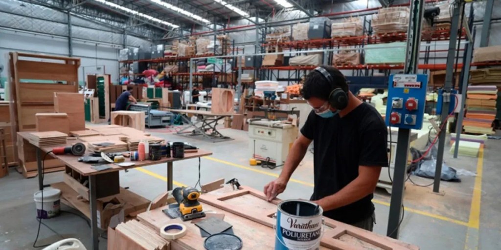 pymes, CAME, salarios, dificultades financieras, sectores industriales, alimentos y bebidas, textil, metalúrgica, inflación, industria argentina, pymes industriales, costos operativos, reactivación económica, pago de sueldos, estrés financiero, economía volátil