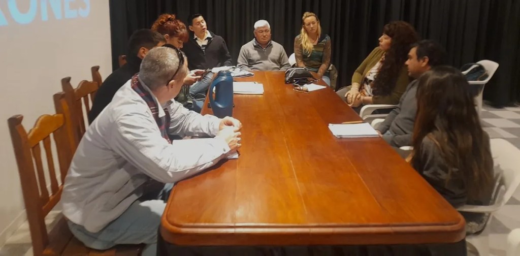 Rawson y Camarones fortalecen lazos a través de un intercambio técnico multidisciplinario