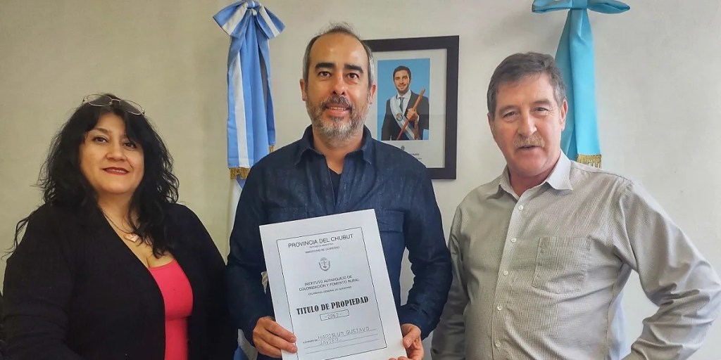 Gobierno del Chubut entrega título de propiedad tras 60 años de&nbsp;espera