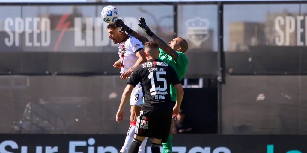 Deportivo Riestra y Newell’s empataron en un vibrante encuentro en el Bajo&nbsp;Flores