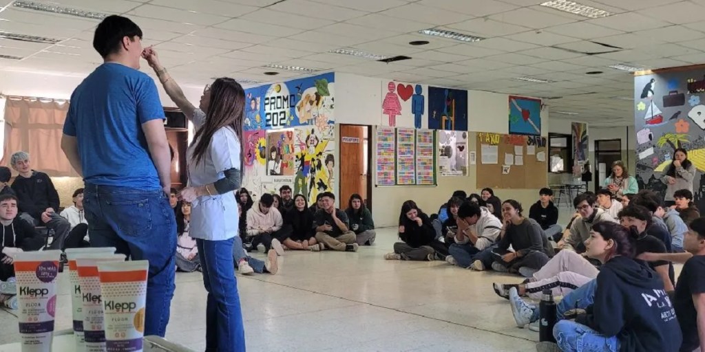 salud bucal, cepillado, flúor, Rada Tilly, Hospital Rural, prevención, Lorena Calamante, taller de salud, higiene bucal, hábitos saludables, niños, escuelas, Gobierno de Chubut, odontopediatría, educación, prevención dental