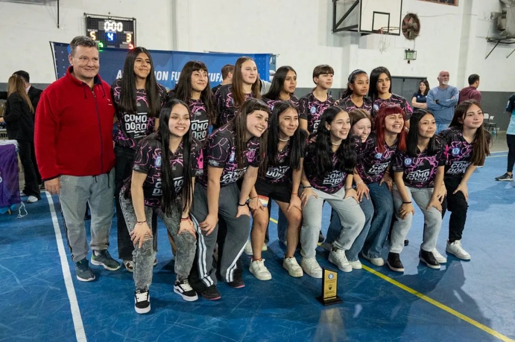 Torneo Nacional de Futsal Femenino, fútbol femenino, Rawson, Puerto Deseado, Comodoro Rivadavia, Rosario, Chubut Deportes, EKUFAL, Damián Biss, deportes juveniles, fútbol en Chubut, delegaciones deportivas, evento deportivo, turismo en Rawson, crecimiento del deporte femenino, fútbol juvenil