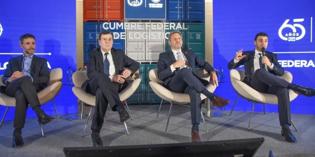 Torres llama a una revolución de competitividad en la Cumbre Federal&nbsp;Logística