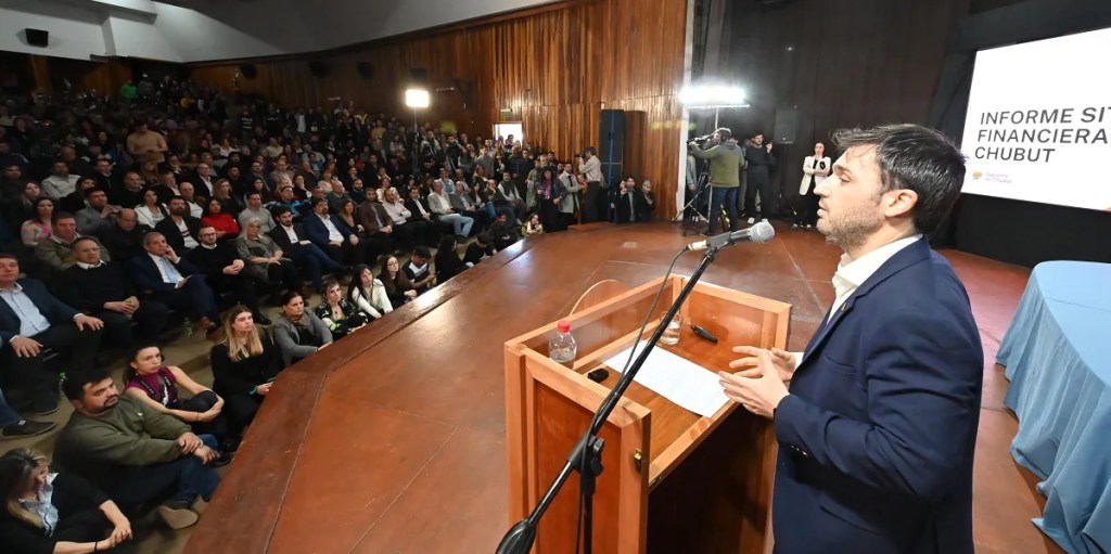 Chubut, Ignacio Torres, plan de desendeudamiento, deuda provincial, obras públicas, ANSES, ISSyS, Fondo Fiduciario, equilibrio fiscal, superávit, Gobierno Nacional, acuerdos financieros, sanear cuentas, infraestructura, finanzas provinciales, administración económica
