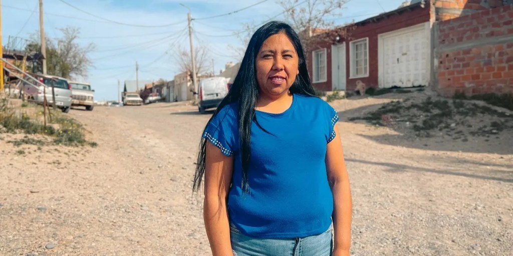 alumbrado público, Cooperativa Eléctrica, Trelew, barrio Norte, luminarias LED, Verónica Rivera, seguridad urbana, modernización, tecnología LED, sostenibilidad, ahorro energético, vecinos de Trelew, infraestructura urbana, servicios públicos, iluminación eficiente