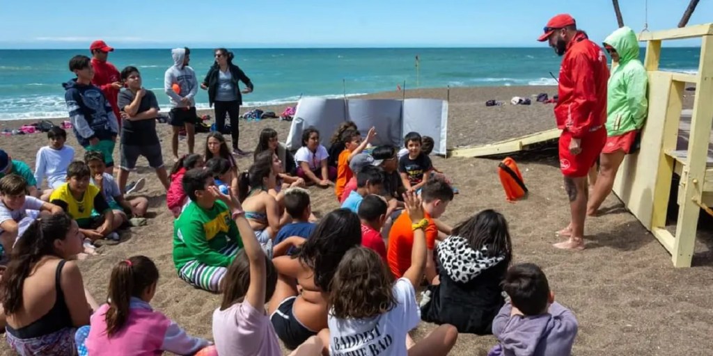 Colonias de Vacaciones, Rawson, Gastón Williams, asociaciones vecinales, infancias, recreación, seguridad, temporada 2024-2025, planificación, actividades recreativas, barrios de Rawson