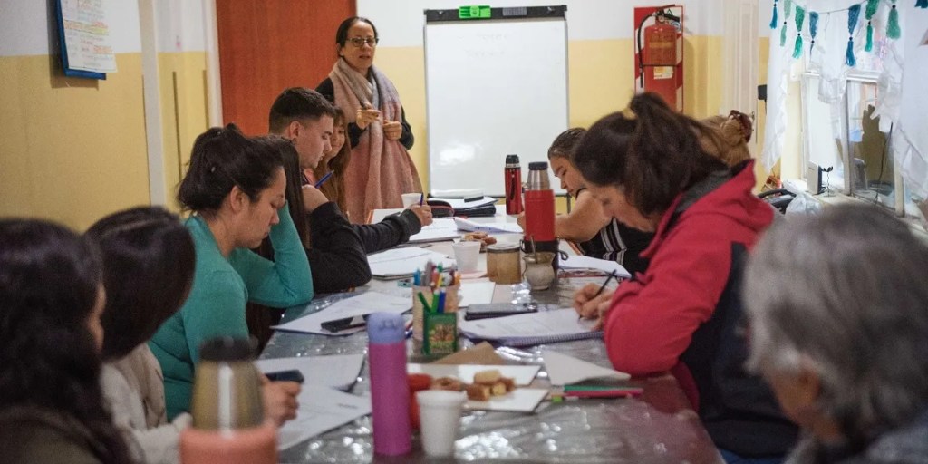 capacitación emprendedores, ADER Rawson, Fernando Vosecky, emprendimientos Rawson, Gestión de Emprendimientos Personalizados, herramientas para emprendedores, formalización de negocios, emprendimientos locales, Rawson, desarrollo económico, cupos limitados, emprendimientos personalizados, noviembre capacitación, emprendedores Rawson, negocios sostenibles